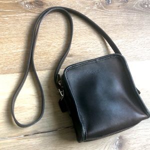 COACH Vintage Black Leather Small Zip Crossbody